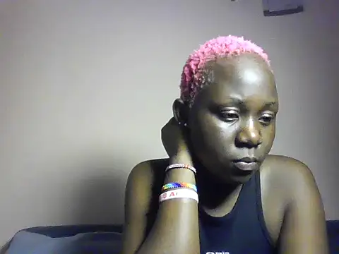 Naughtylynne online show from May 24, 12:09 am