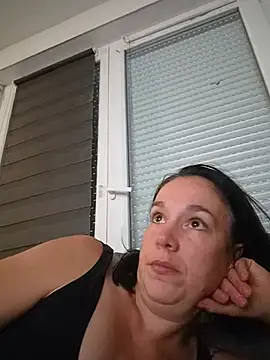 adelinegirly online show from July 16, 7:18 pm