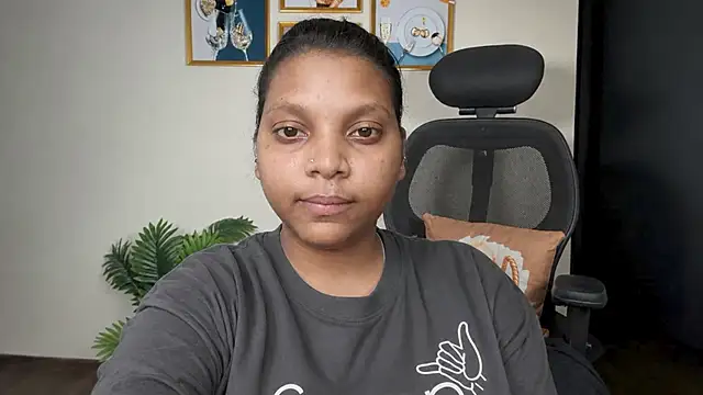 pradhidi57 online show from May 19, 7:26 am