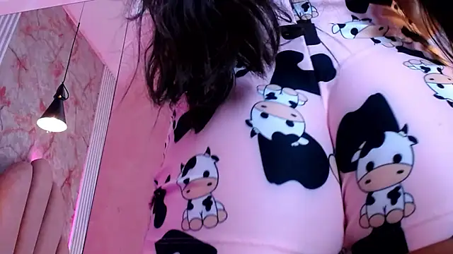 Kyomi Hunt online show from July 8, 7:32 am