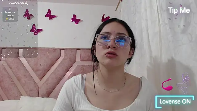 Angel-Hott  online show from June 11, 4:31 am