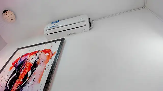 ZoeBrowns online show from July 6, 12:32 pm