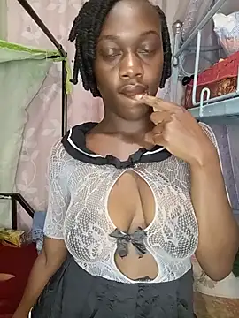 Paulahaze online show from July 3, 8:15 pm