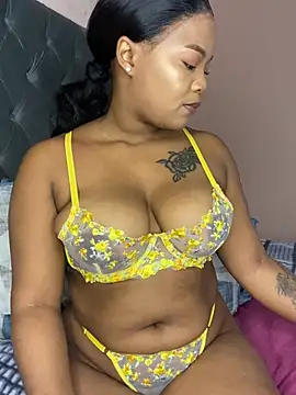 nothileenhle online show from June 27, 12:06 pm