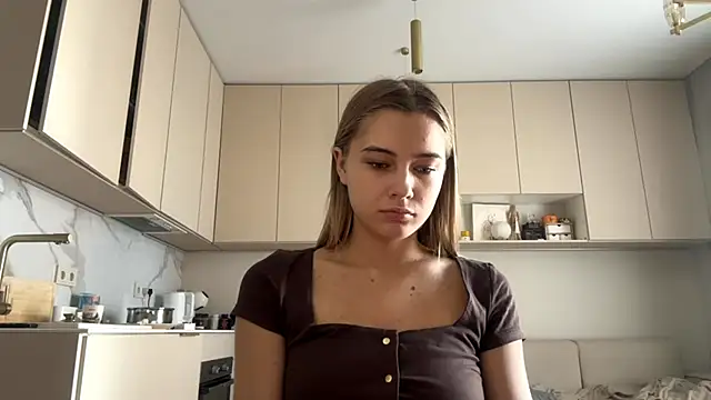 LavetaKempster online show from June 19, 6:17 am