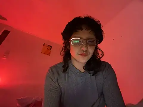 zoe secrets online show from June 27, 12:45 am