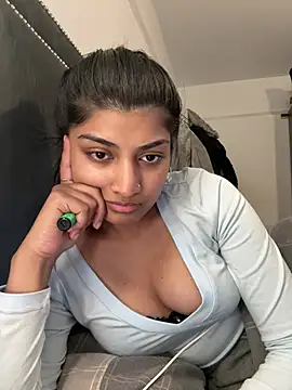 naughtywhisper784 online show from July 4, 3:52 pm