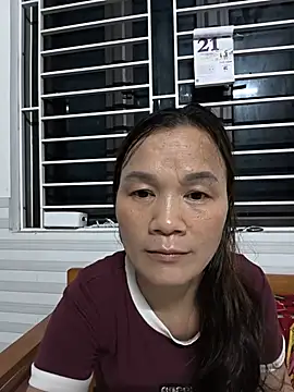 Lye lovely online show from May 21, 3:43 pm
