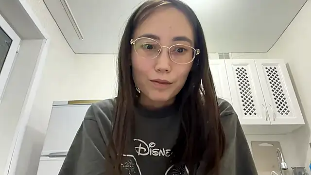 VickieTrudo online show from June 21, 9:19 pm