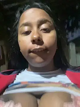 jhenannyy online show from July 16, 9:03 am