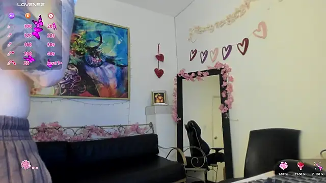 Jenni arango  online show from June 28, 1:18 pm