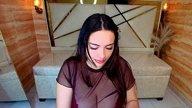 Kiara Moon r online show from July 8, 7:32 am