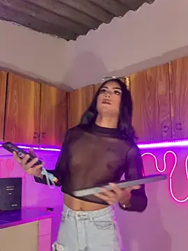 fer sophia online show from May 26, 7:13 pm