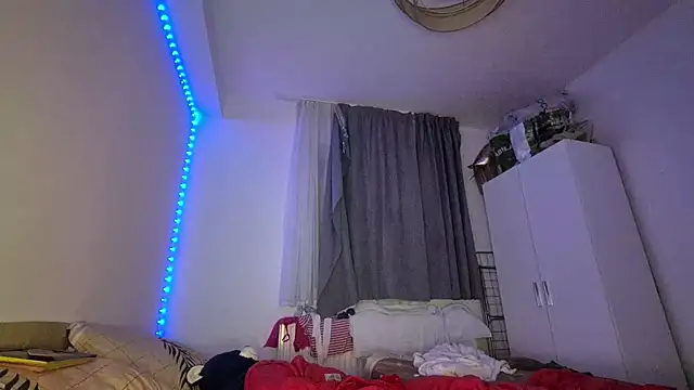 JessicaBake online show from July 23, 1:40 am