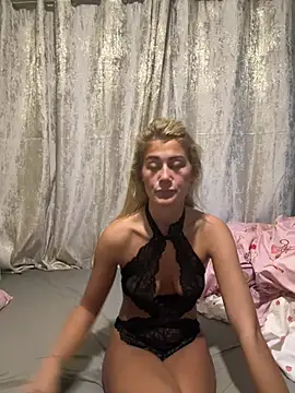 quirkyprincess online show from July 7, 8:55 pm
