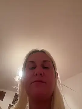 Sofia beee online show from July 14, 2:05 am