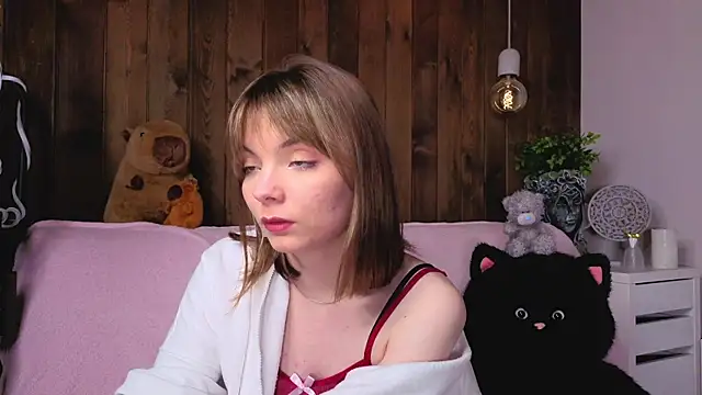 IvoryPesante online show from June 18, 2:57 am