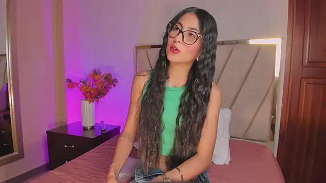 KatherinSky online show from July 6, 6:10 pm