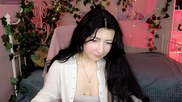 Vanessa LimX online show from June 17, 1:01 pm