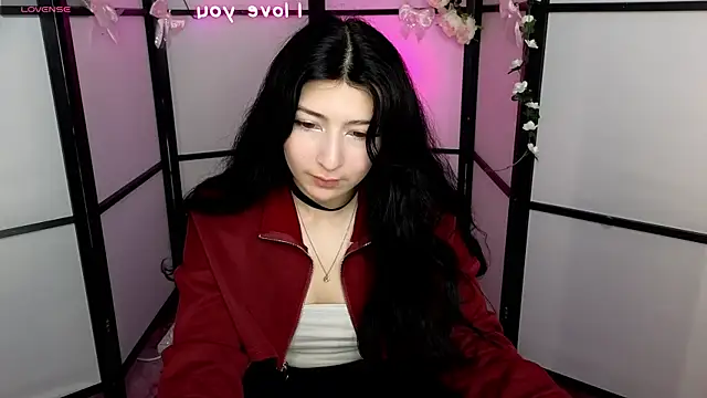 Vanessa LimX online show from June 13, 12:35 pm
