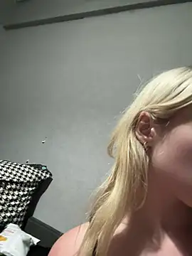 lisacryss3 online show from June 6, 12:33 pm