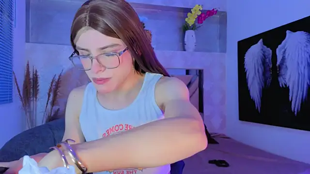 zarina winslow online show from June 6, 8:48 pm