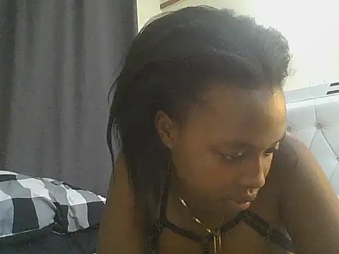 sexylittleprincess1 online show from May 26, 8:52 pm