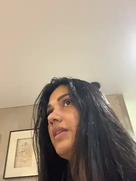 AnnitaG online show from May 27, 1:57 am