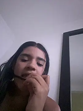 mia  gomex online show from June 19, 2:38 am
