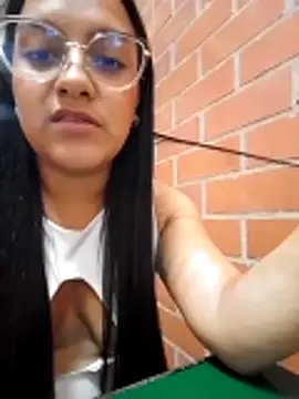 Sexy nayra outdoors  online show from May 28, 8:51 pm