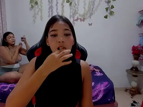 Alanna lan1501 online show from June 20, 9:07 pm