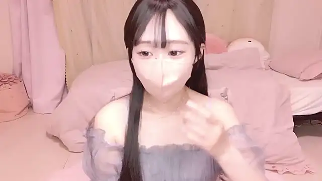YURInya  online show from June 15, 12:38 pm