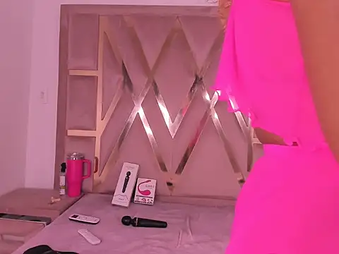 ambarglowasm online show from June 6, 8:37 pm