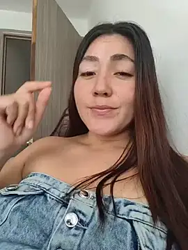 alma rouge online show from May 28, 4:27 pm