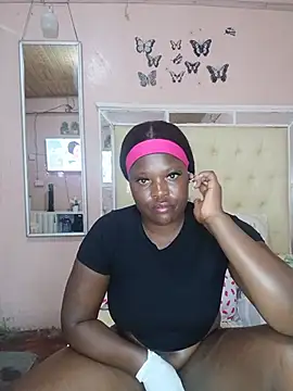 debbiediva online show from June 8, 8:09 pm