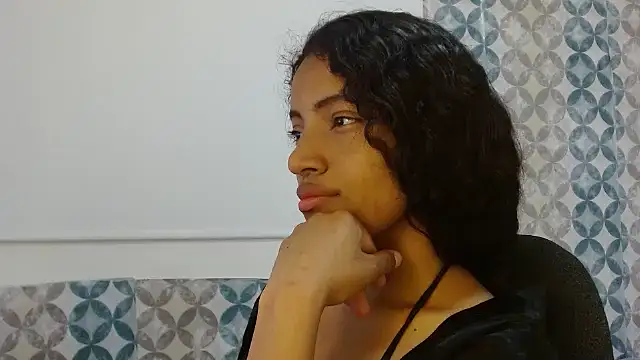 Isabellacarson online show from June 29, 5:23 pm