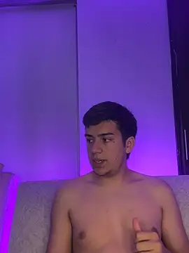 Dylan KatteLive online show from July 11, 9:26 pm