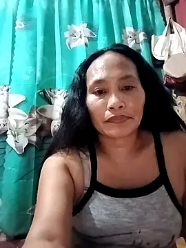 Queenslay online show from July 14, 11:15 am