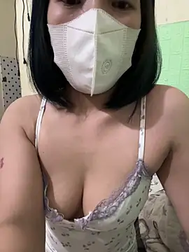 Miulee11 online show from June 8, 11:33 am