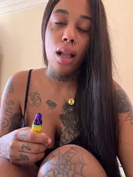 Kira nyxx online show from June 2, 8:26 am