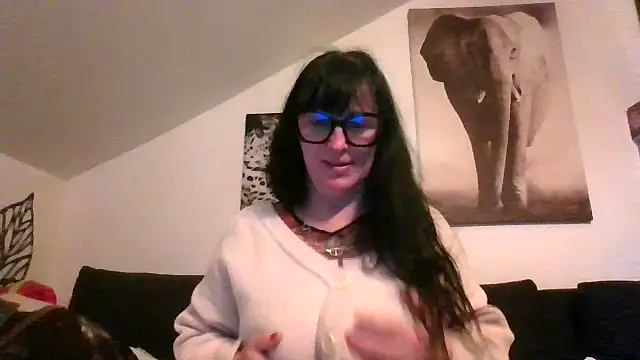 sexujuly88 online show from May 2, 11:08 pm