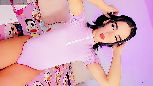 HANNAH STEWART online show from June 30, 4:34 am