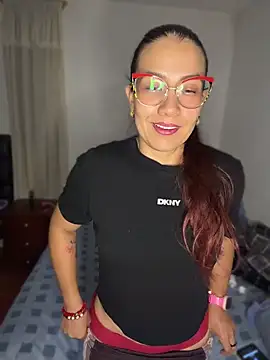 ArielFerrara online show from June 14, 6:58 am