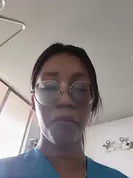 scarlett moon 8 online show from July 2, 3:51 pm