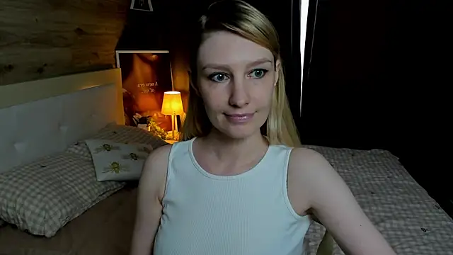 ReginaAmour online show from June 4, 2:54 pm