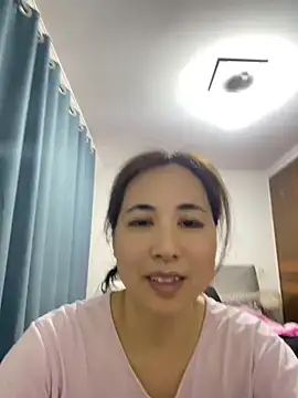 mama202688 online show from June 18, 4:01 pm