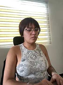 AngieRousse online show from July 21, 1:34 pm