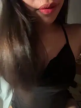 QuynhAnhhh sweet online show from June 26, 4:41 pm
