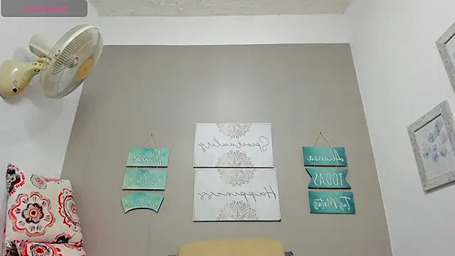 mikaela s3x online show from July 28, 4:39 pm