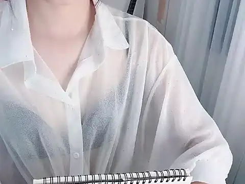 BUNNIIE MIE online show from June 16, 3:07 am